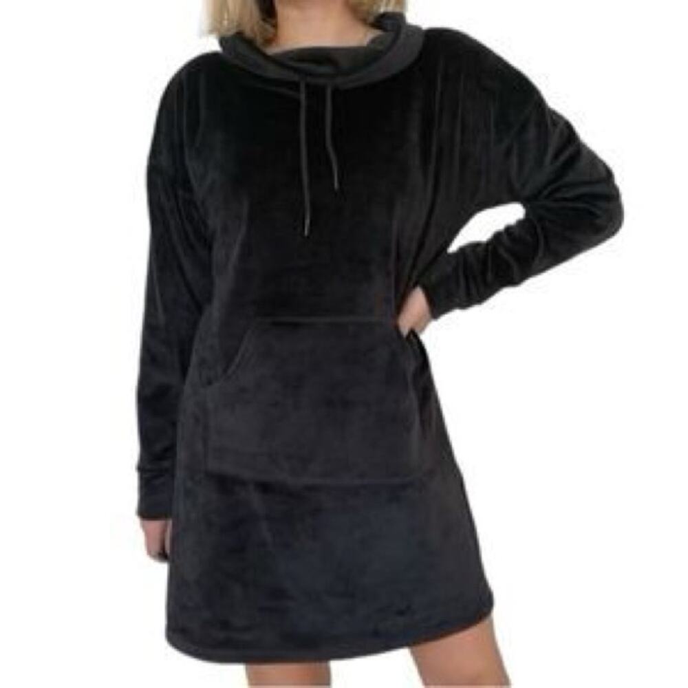 Tahari Sleepwear black long sleeve plush cowl neck tunic size small S
 b50